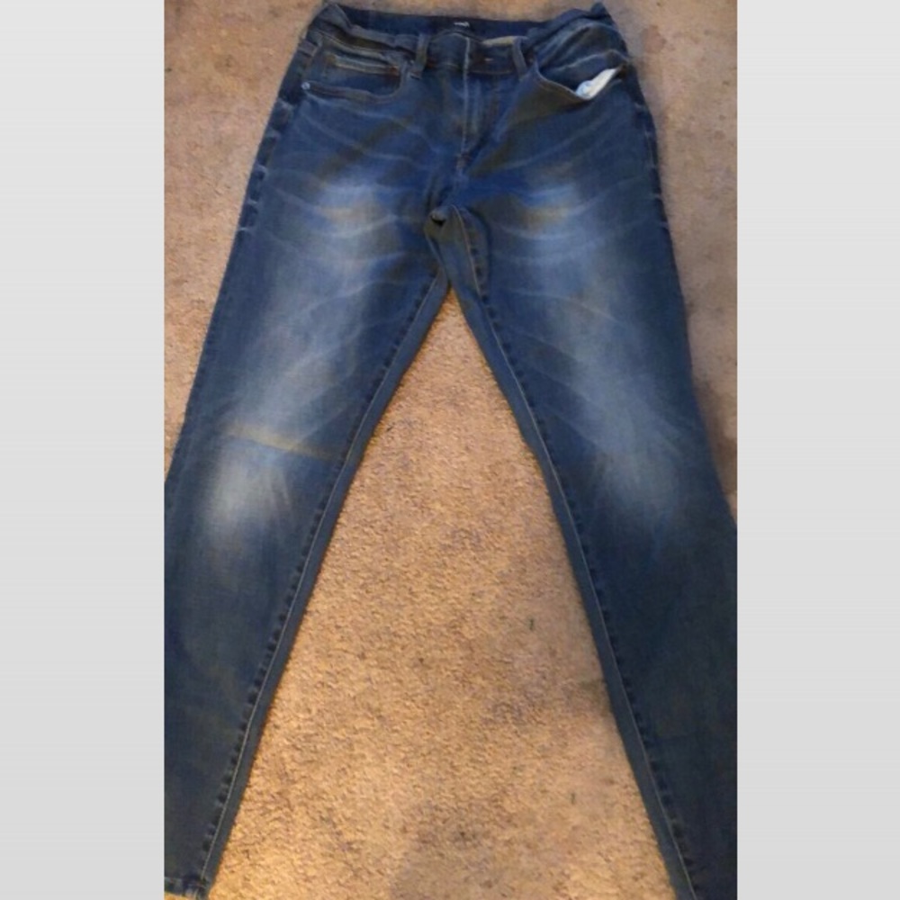 Aeropostale Men’s Super Skinny Jeans